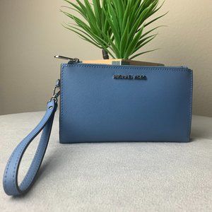 Michael Kors Jet Set Travel Double Zip Wristlet